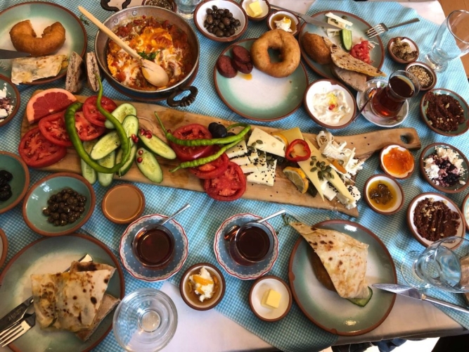 BAZLAMA KAHVALTI