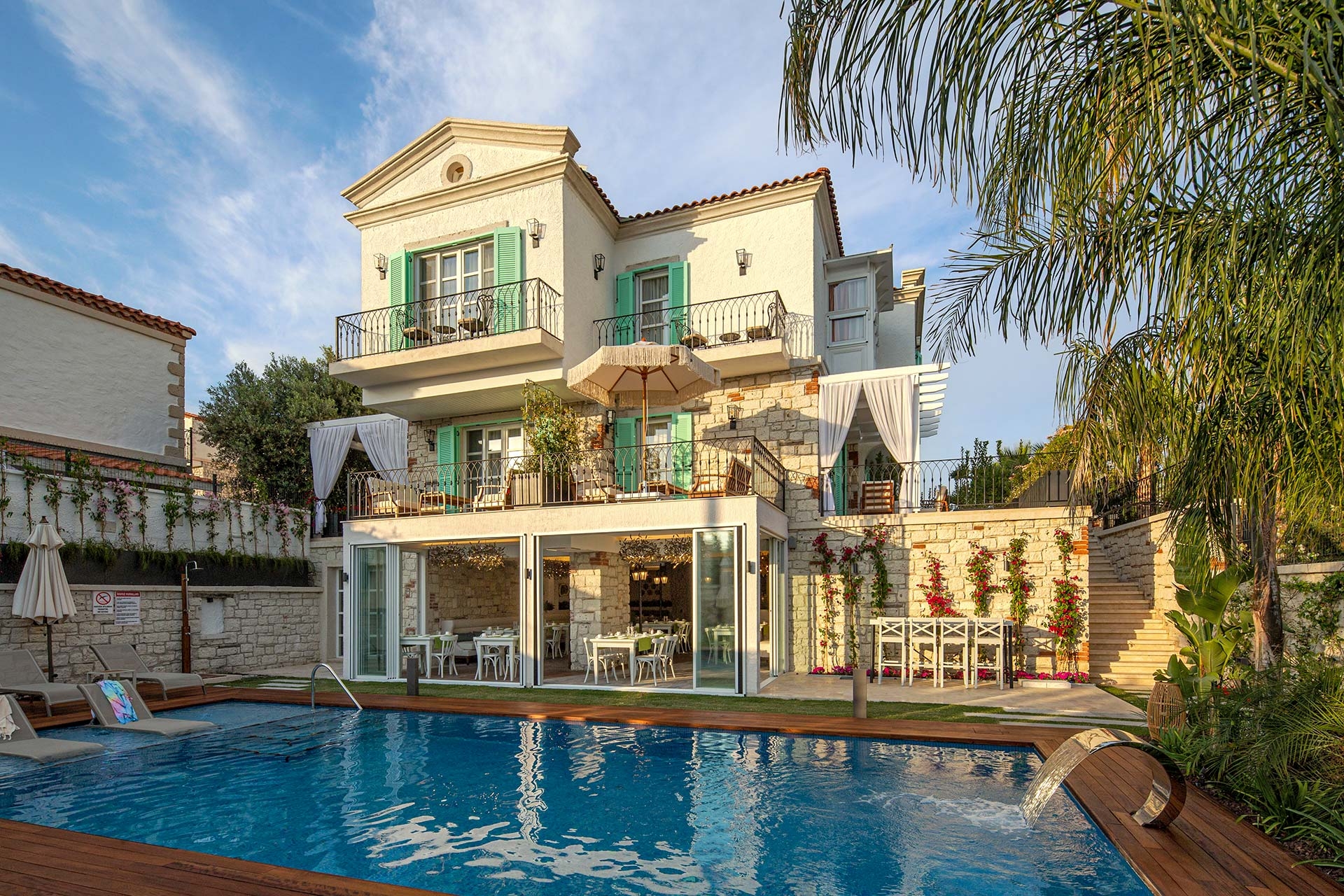 Monreve Alaçatı Hotel